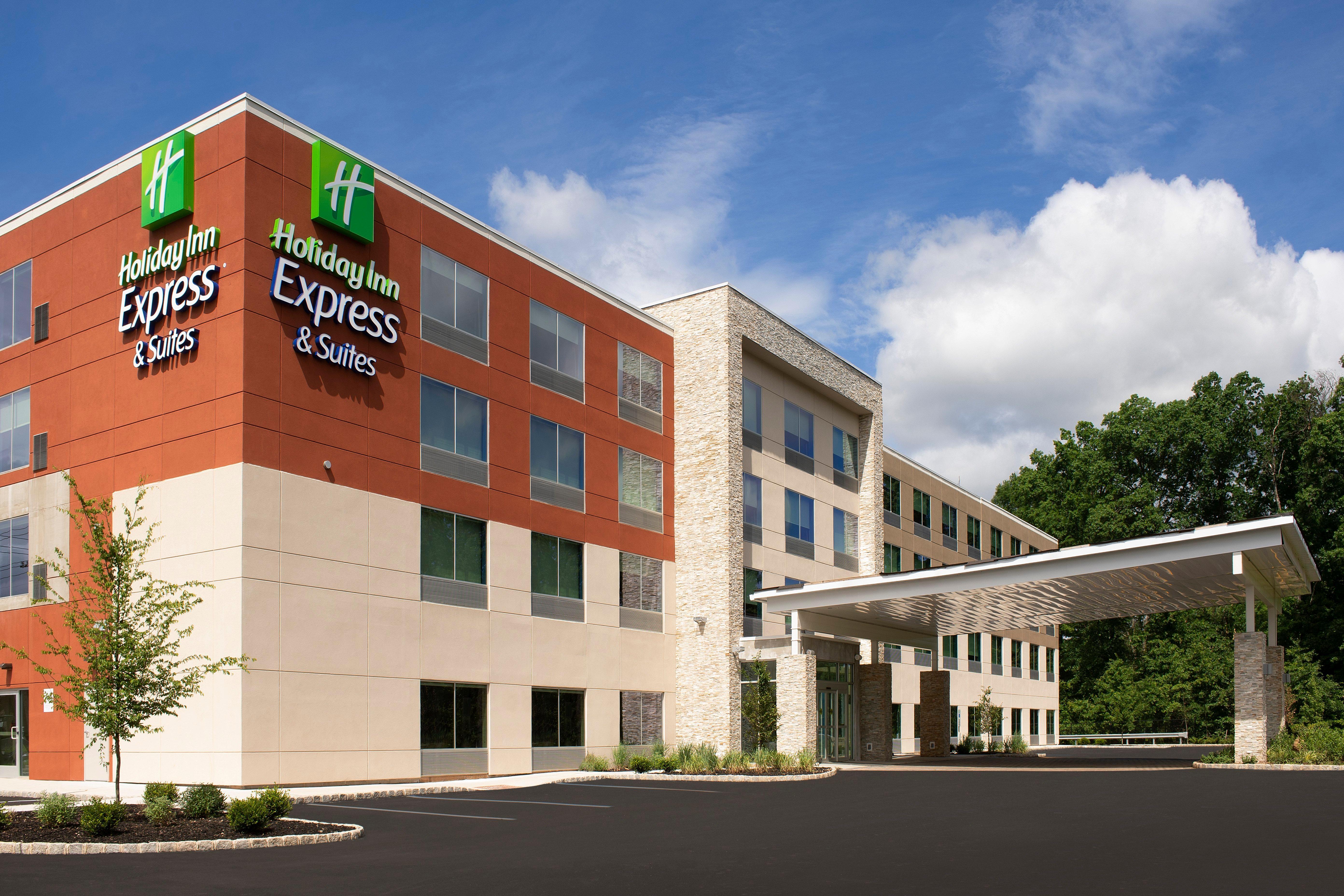 Holiday Inn Express & Suites - North Brunswick By Ihg Esterno foto